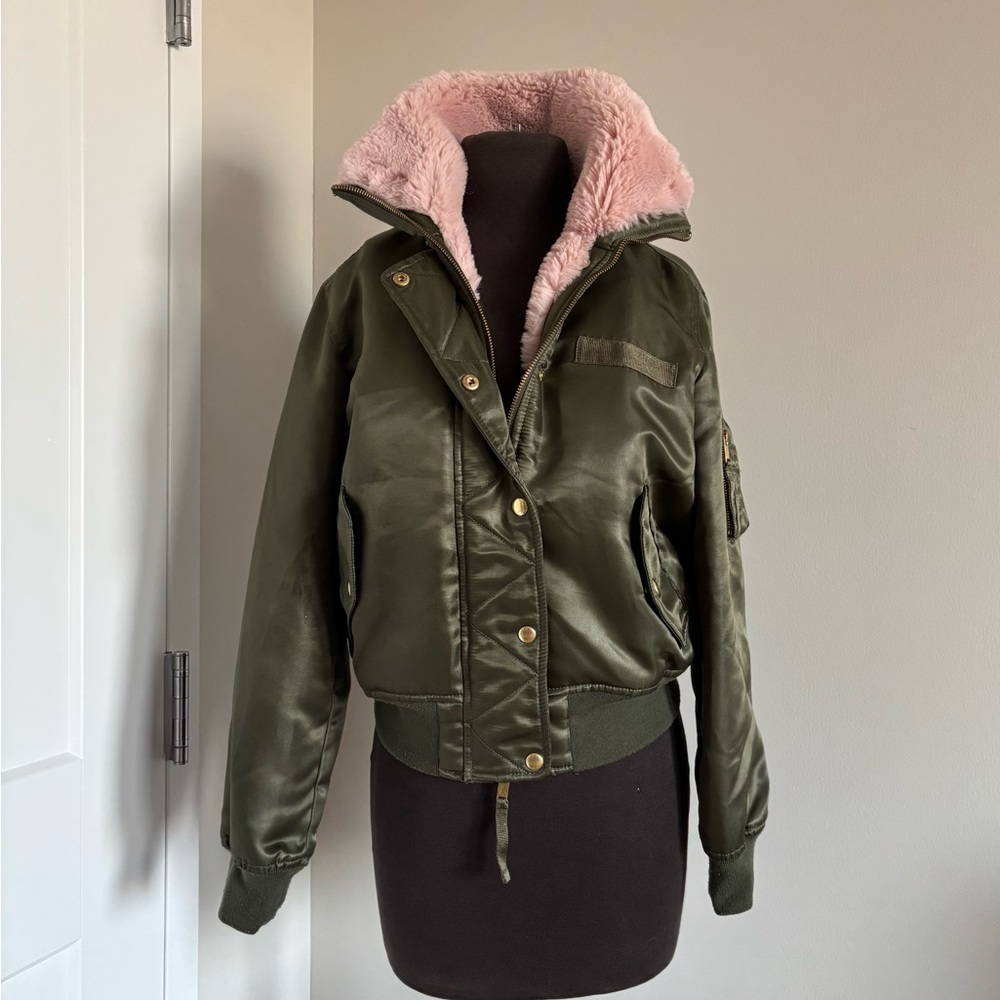 GAP Olive Bomber Jacket with Pink Fleece Lining — Excellent Condition